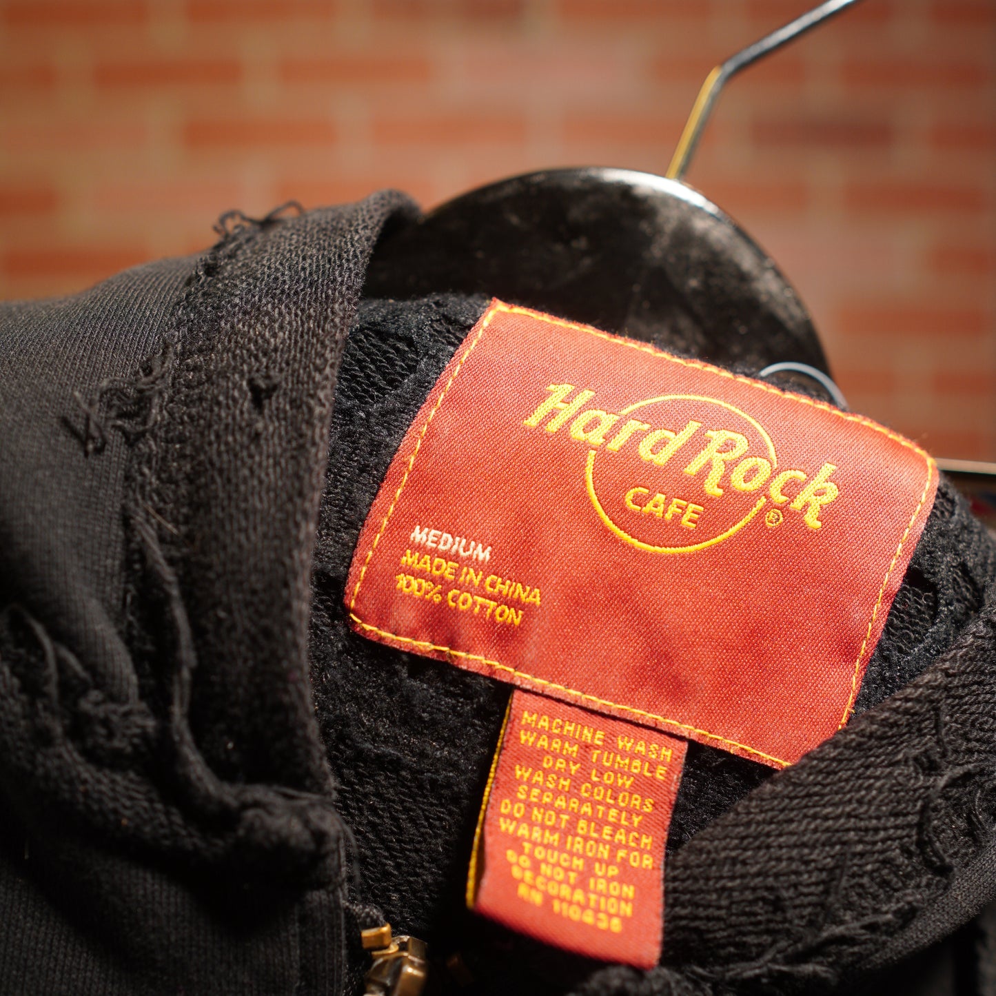 VTG Y2K Hard Rock Cafe San Diego Zip-Up Distressed Hoodie