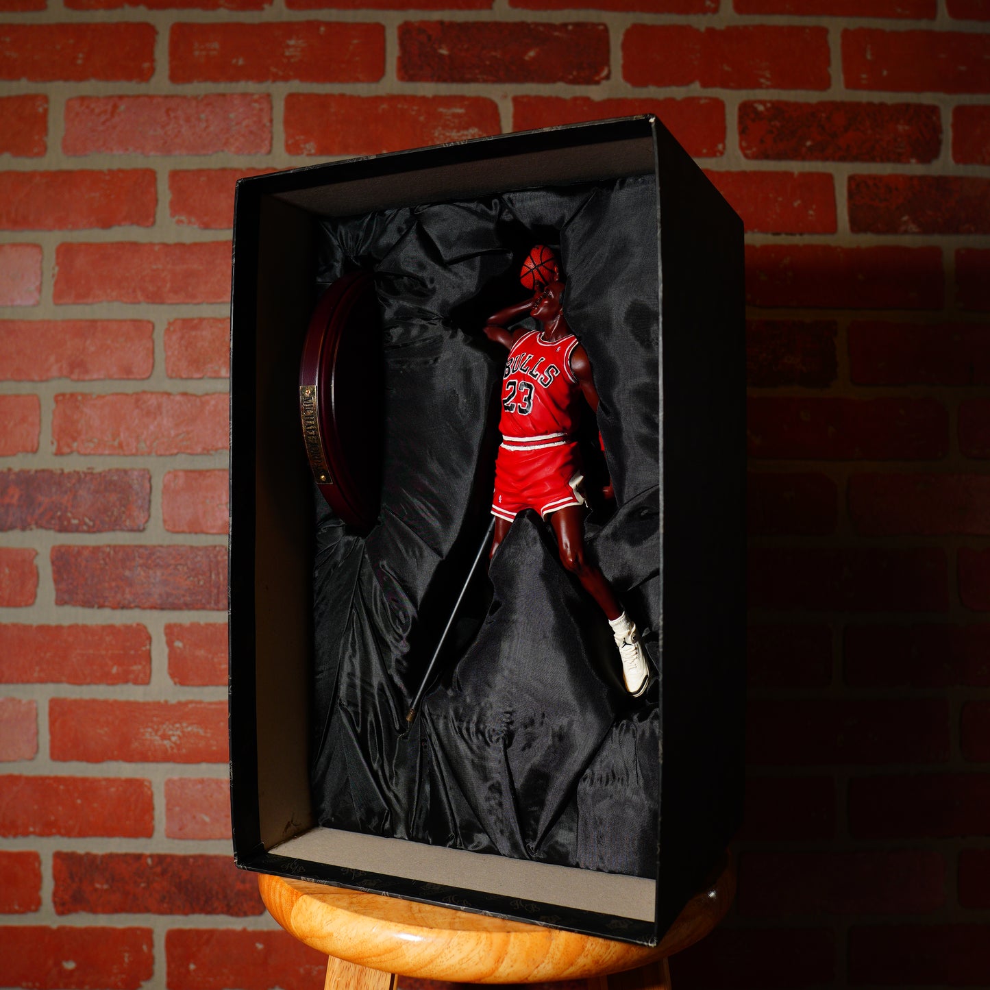 Upper Dech Collectibles Michael Jordan Slam Dunk Figure