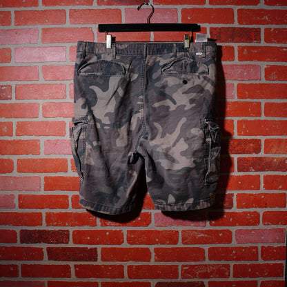 VTG Levis Camo Cargo Shorts