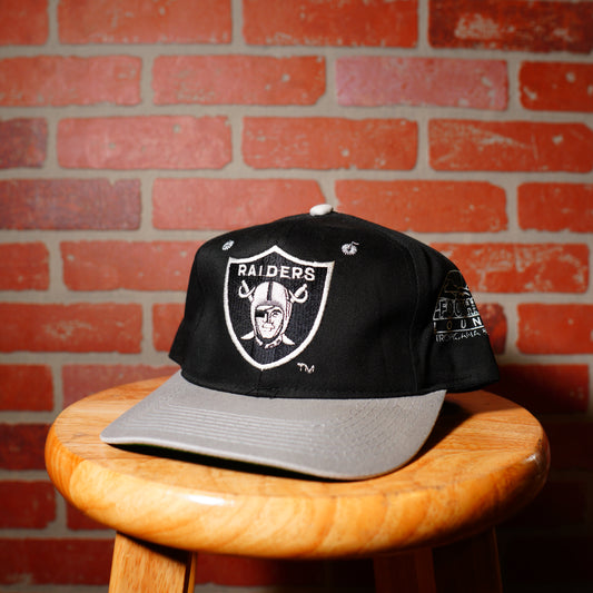 VTG KMG NFL Oakland Raiders Tropicana Lounge Snapback Hat