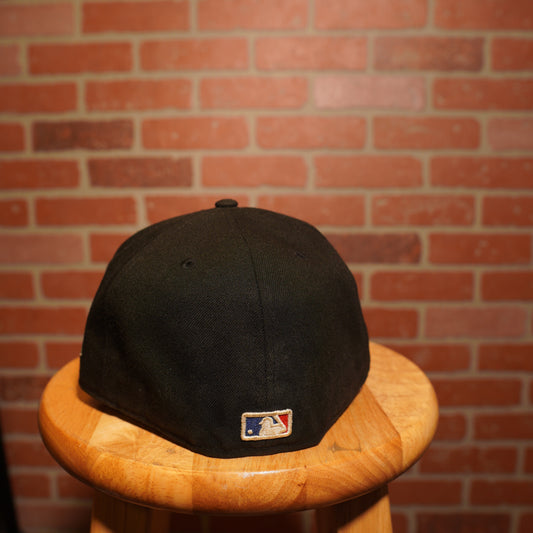 MLB Los Angeles Dodgers Gradient Logo Fitted Hat