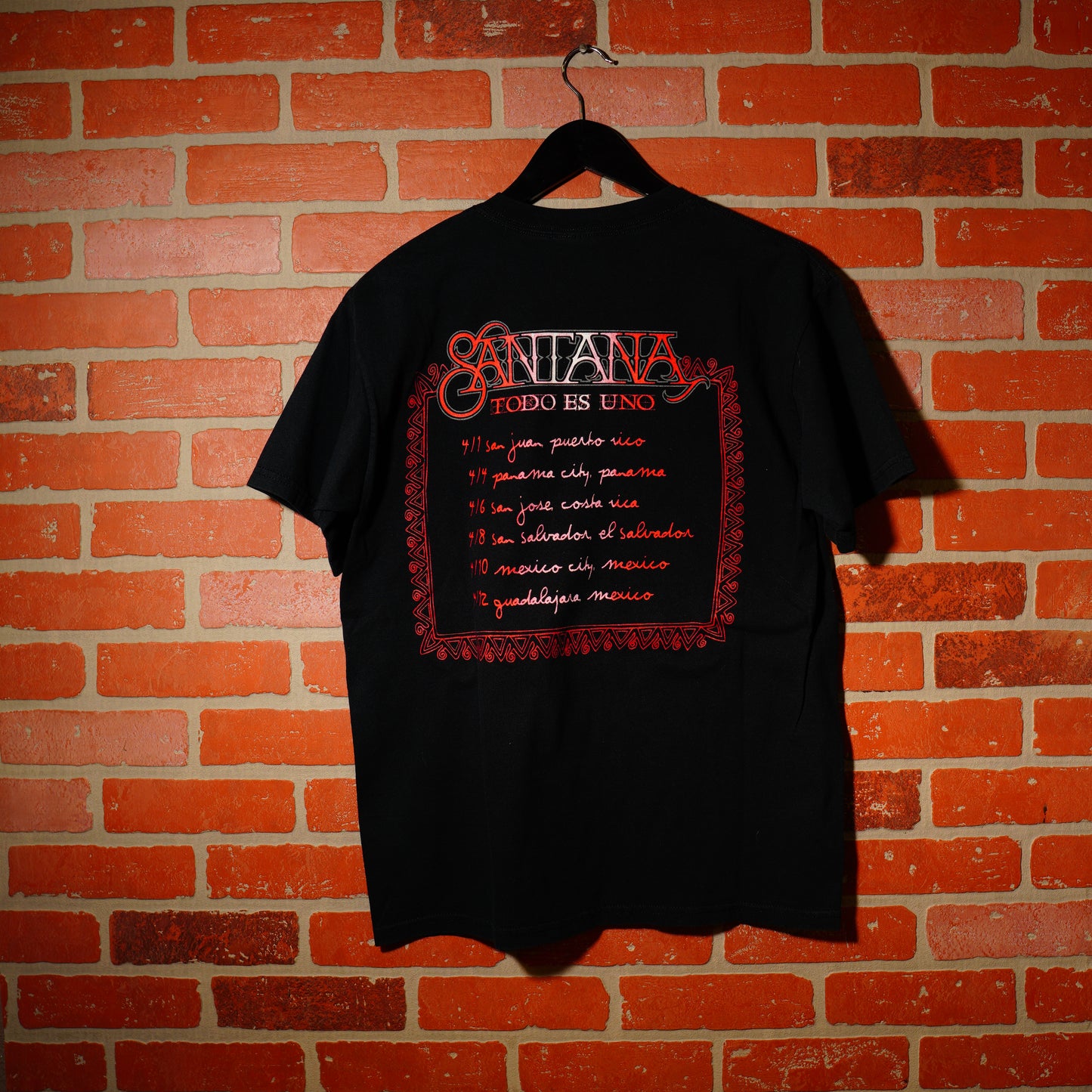 VTG Santana Todo Es Uno Tour Tee