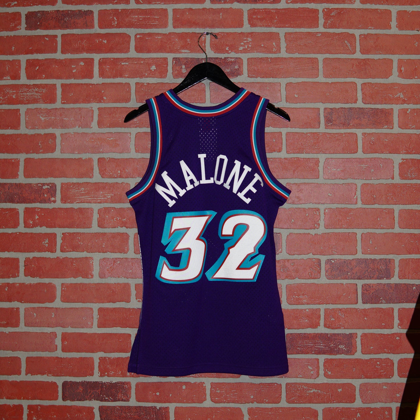Mitchell & Ness Swingman NBA Utah Jazz Karl Malone Basketball Jersey