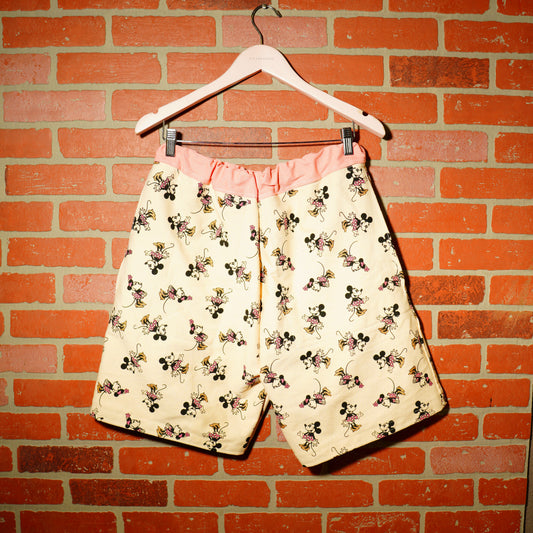 VTG 90s MINNEY MOUSE ALL OVER PRINT SHORTS