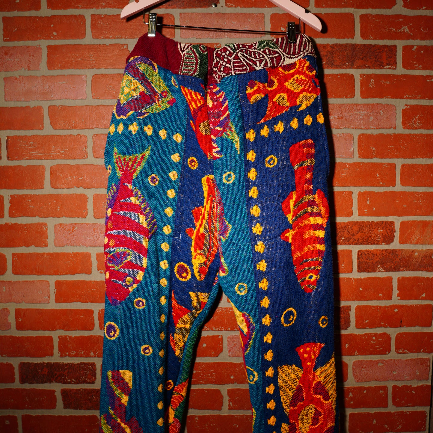 VTG 80s MULTICOLOR ALL PRINT FISHES WOVEN TAPESTRY PANTS