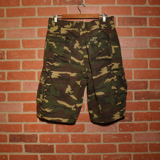 VTG LA Gate Camo Cargo Shorts
