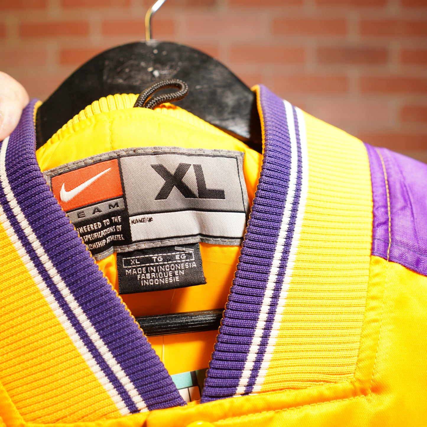 VTG Nike NBA Los Angeles Lakers Yellow Button-Up Jacket