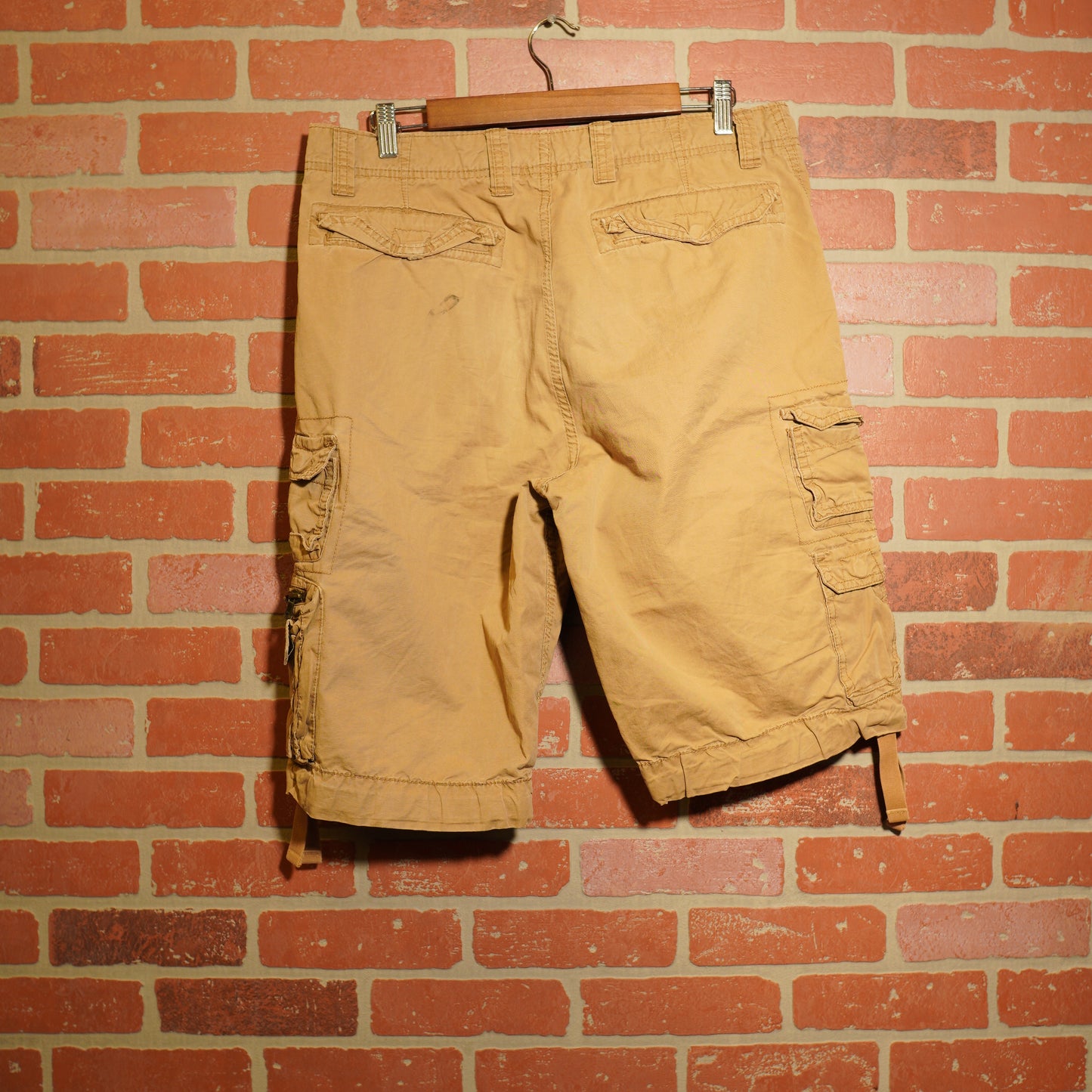 VTG Y2K Old Navy Khaki Cargo Shorts