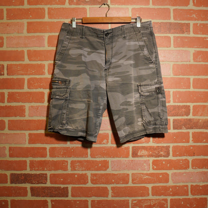VTG Y2K Grey Camo Cargo Shorts