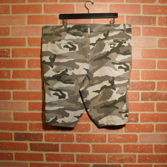 VTG Ecko Unlimited Grey Camo Cargo Shorts