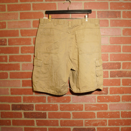 VTG Wrangler Cargo Shorts