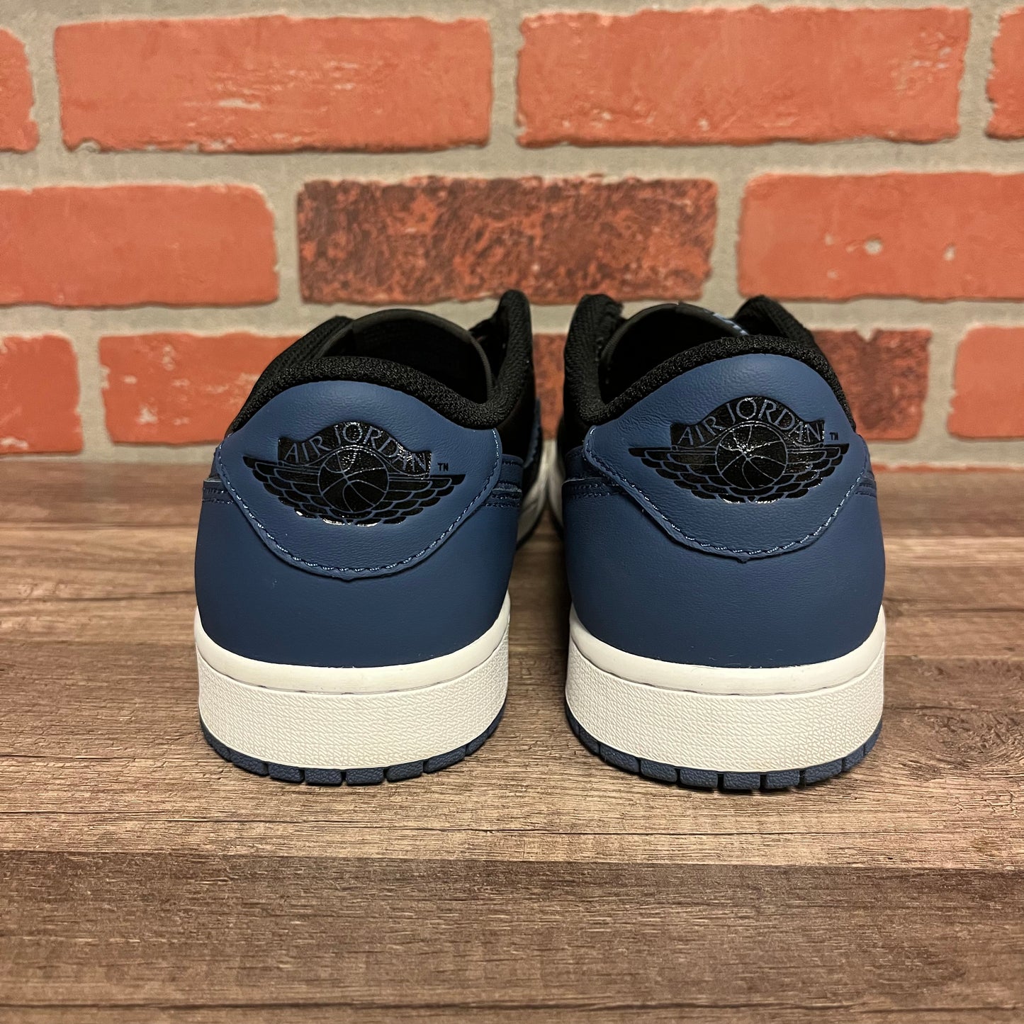 Air Jordan 1 Low OG Mystic Navy