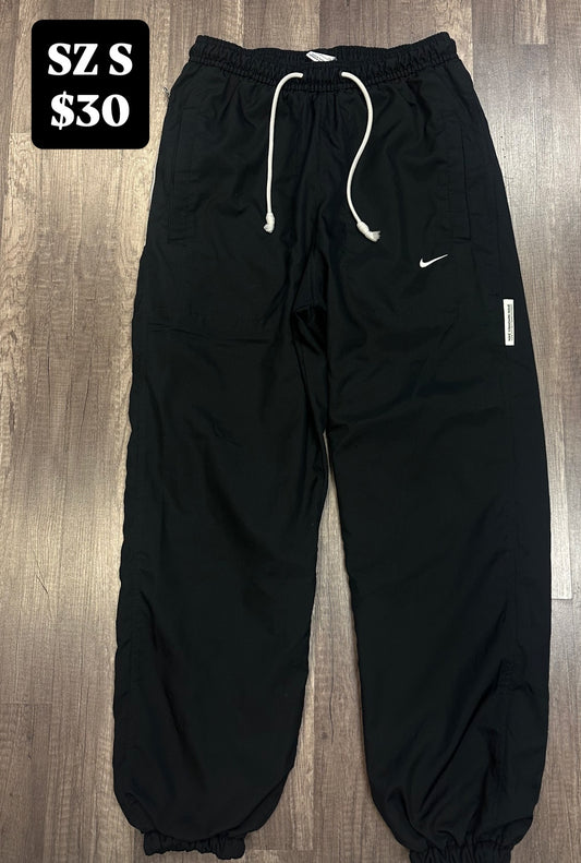Nike sweatpants story sale