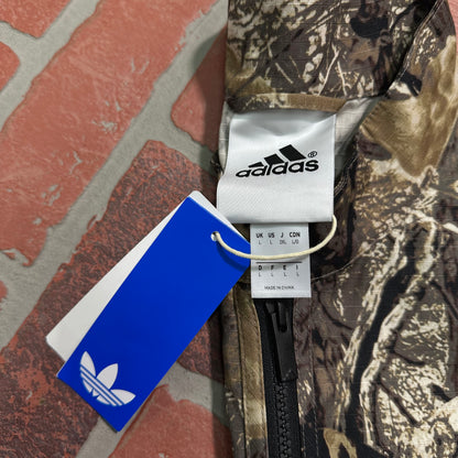 DS Adidas Zip-Up Camo Vest Yesterday's Fits Clothing Fashion Vintage Streetwear Fashion Item