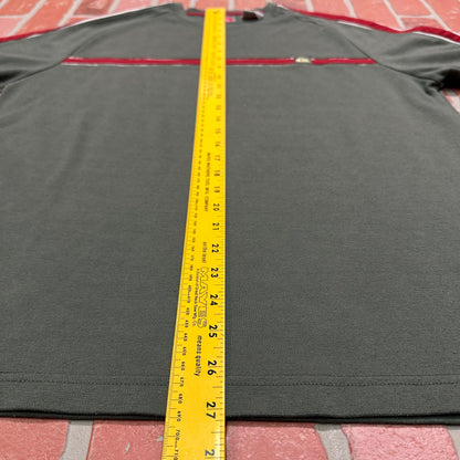 VTG Y2K Quiksilver Mini Logo Tee Yesterday's Fits Clothing Fashion Vintage Streetwear Fashion Item