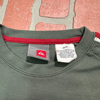 VTG Y2K Quiksilver Mini Logo Tee Yesterday's Fits Clothing Fashion Vintage Streetwear Fashion Item