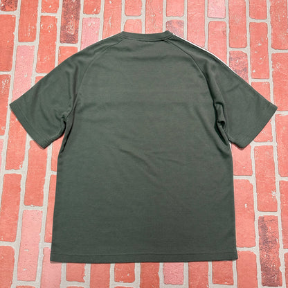 VTG Y2K Quiksilver Mini Logo Tee Yesterday's Fits Clothing Fashion Vintage Streetwear Fashion Item