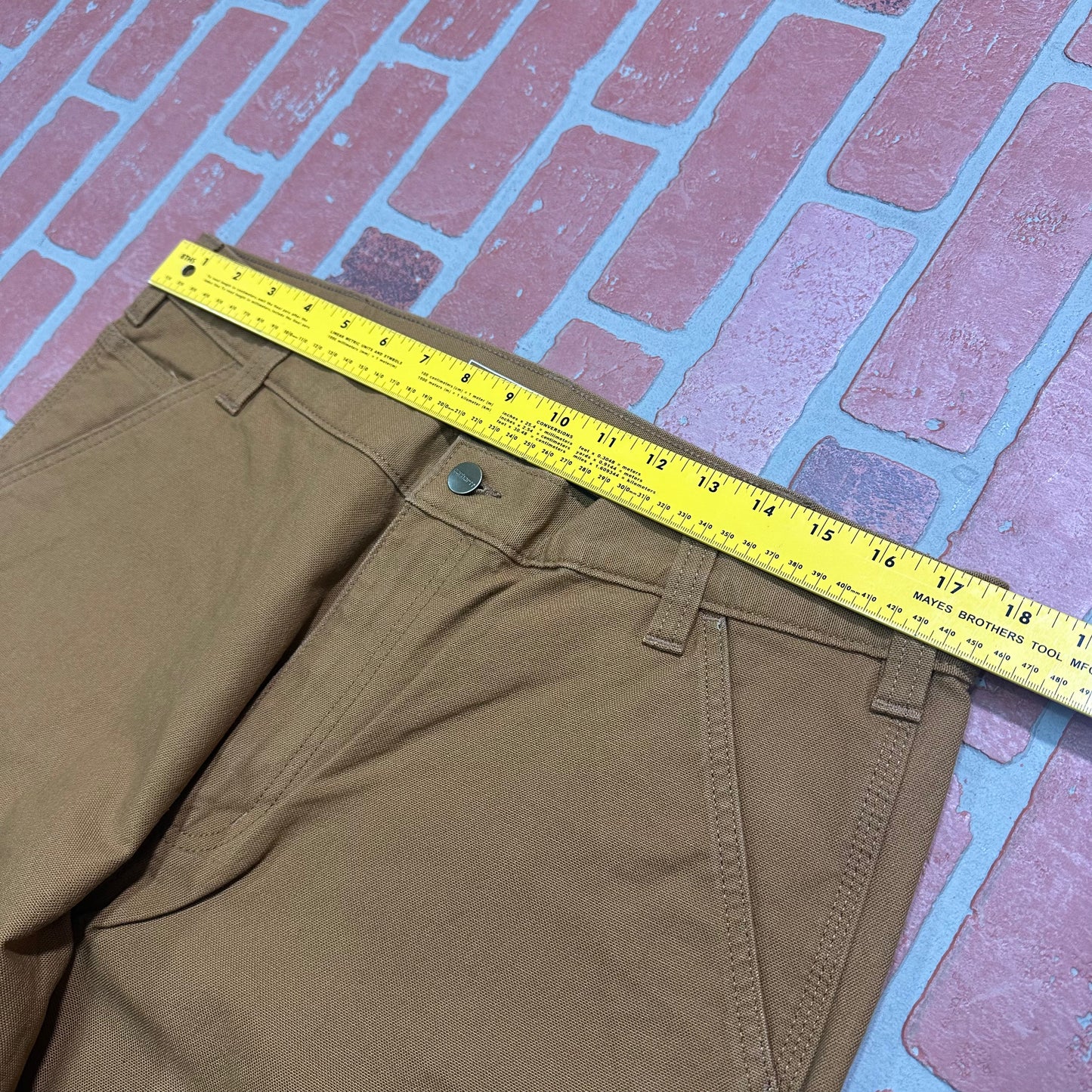 DS Carhartt Rugged Flex Relaxed Fit Duck Utility Work Pants Yesterday's Fits Clothing Fashion Vintage Streetwear Fashion Item