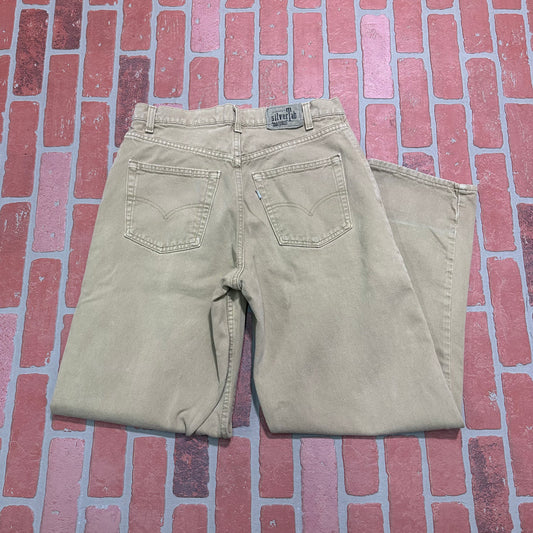 VTG Levis Silver Tab Denim Pants Yesterday's Fits Clothing Fashion Vintage Streetwear Fashion Item