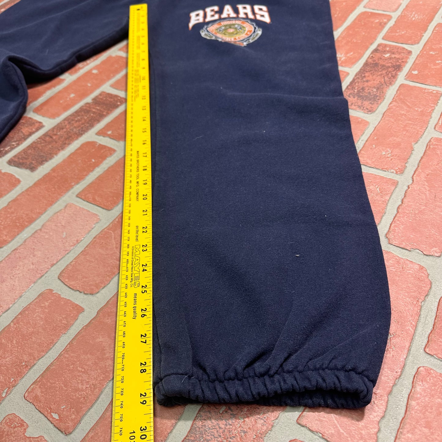 VTG Nutmeg NFL Chicago Bears Navy Sweatpants Yesterday's Fits Clothing Fashion Vintage Streetwear Fashion Item