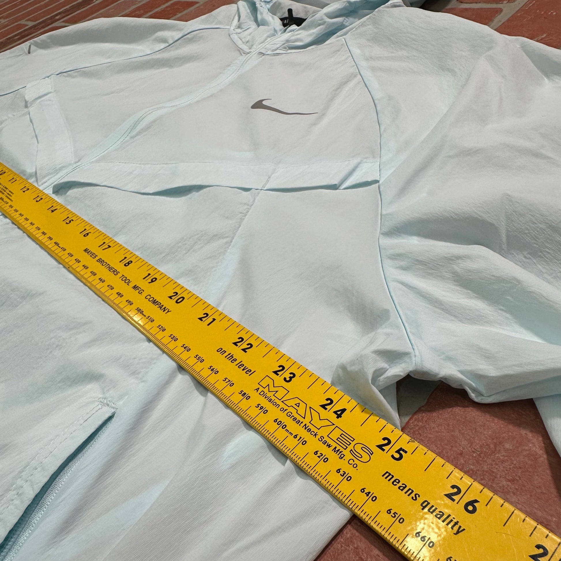 VTG Nike Zip-Up Light Blue Hooded Jacket Yesterday's Fits Clothing Fashion Vintage Streetwear Fashion Item