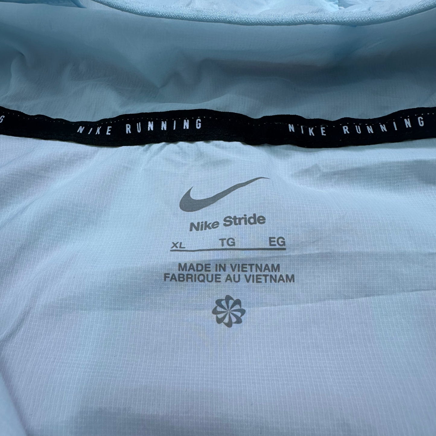 VTG Nike Zip-Up Light Blue Hooded Jacket Yesterday's Fits Clothing Fashion Vintage Streetwear Fashion Item