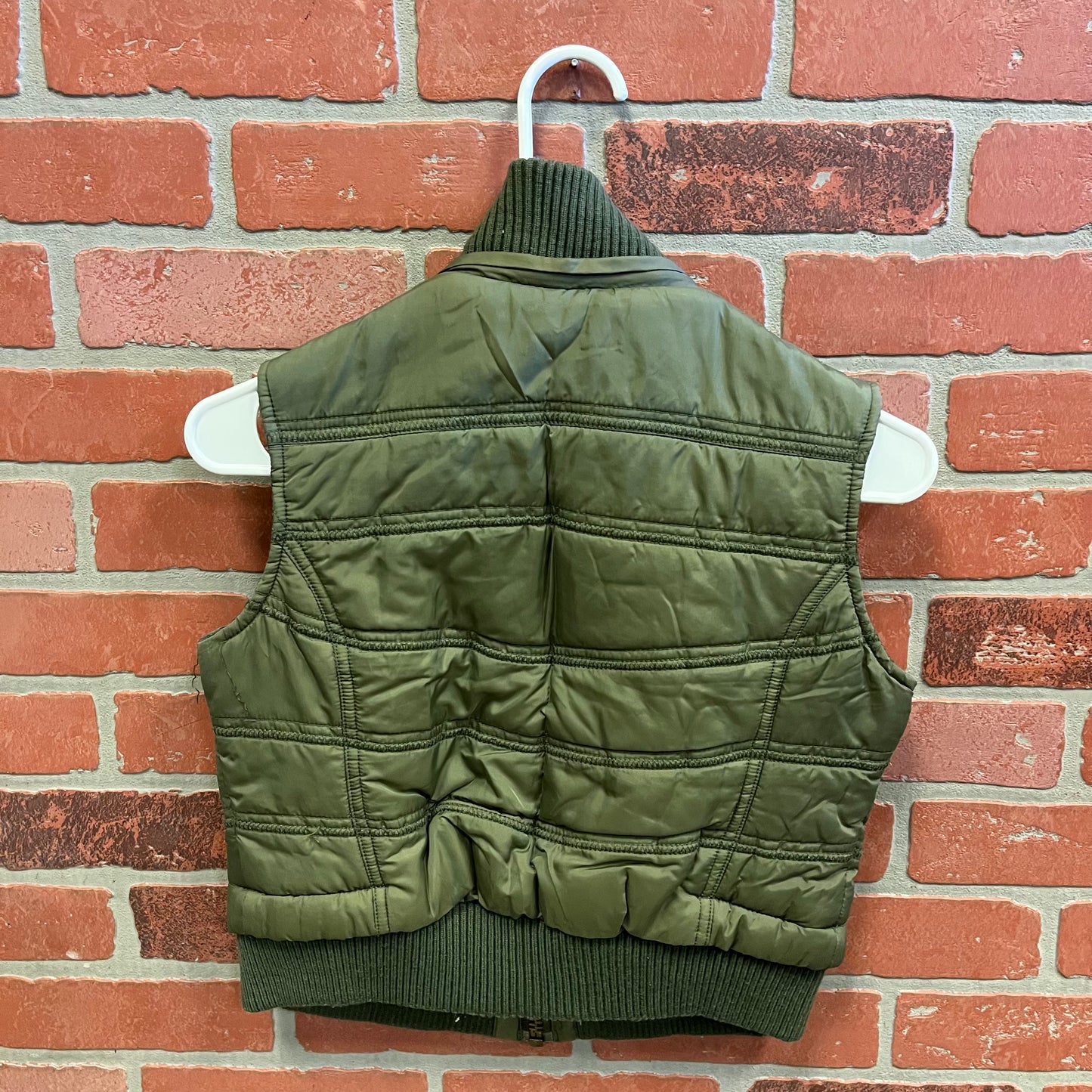 Mossimo Zip-UP Vest (30)