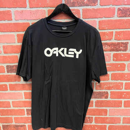 Oakley Logo Tee (30)