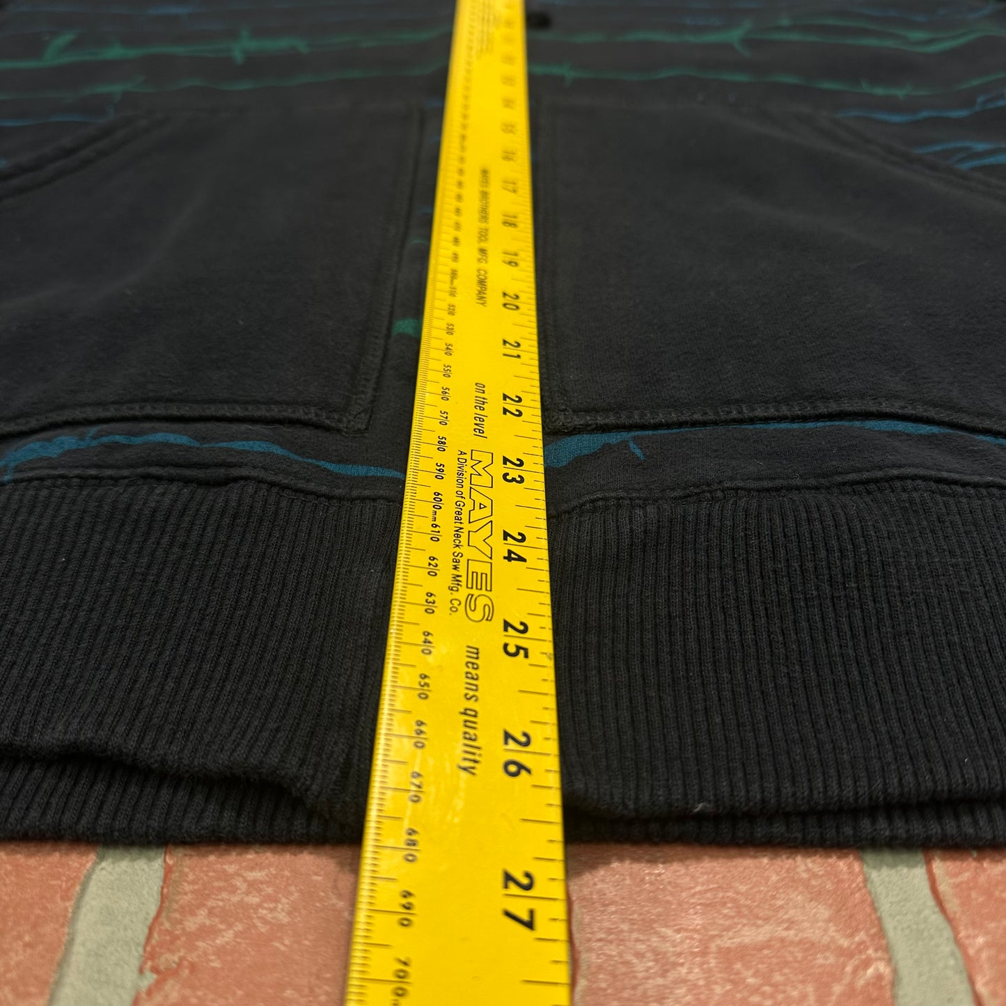 VTG Y2K Levis Barbed Wire Zip-Up Hoodie