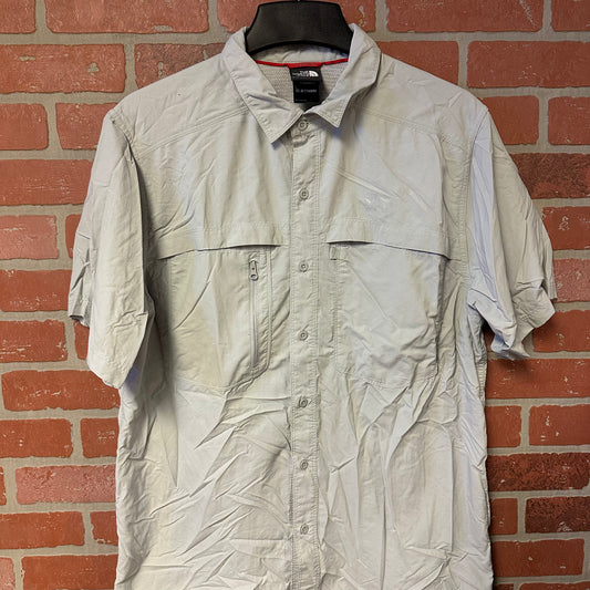 The North Face Button-Up Shirt (20)