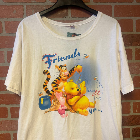 Winnie The Pooh Friends Know Tee (23)