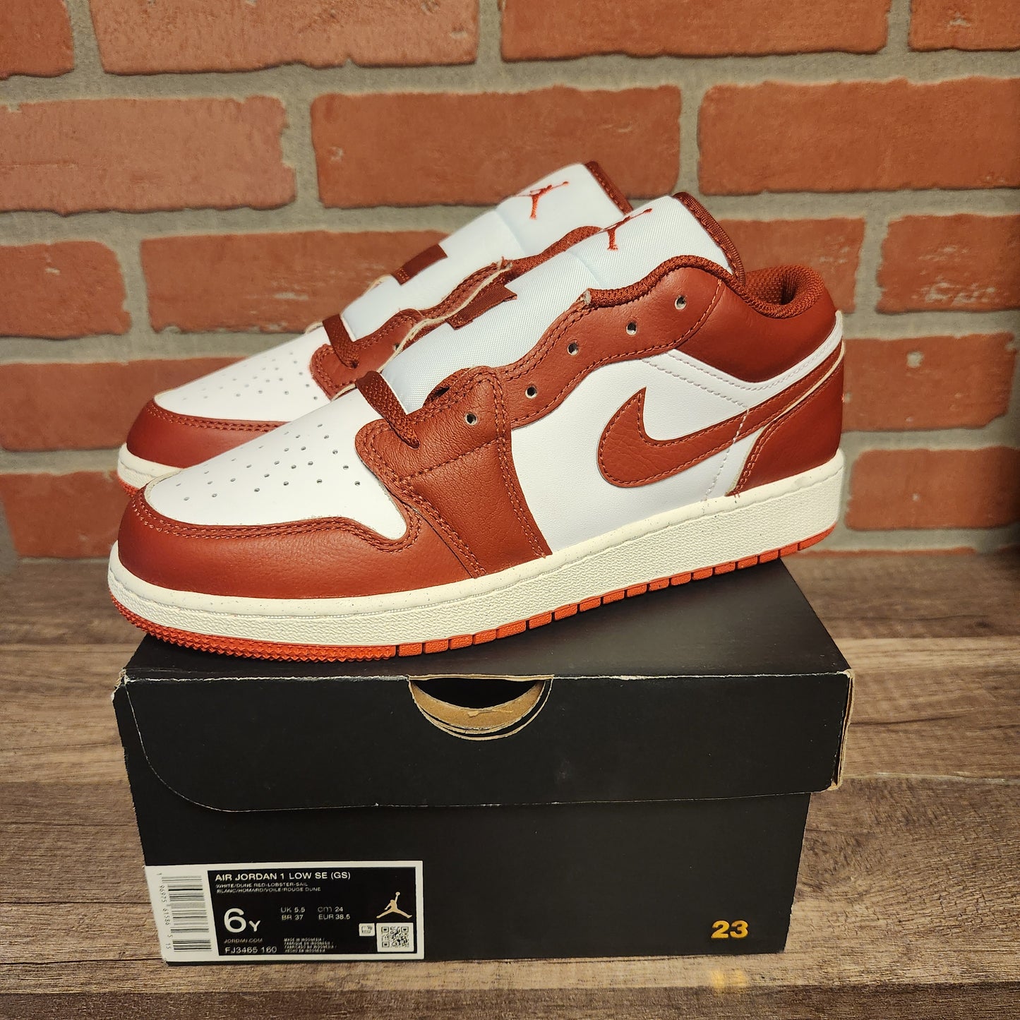 DS Air Jordan 1 Low GS Dune Red