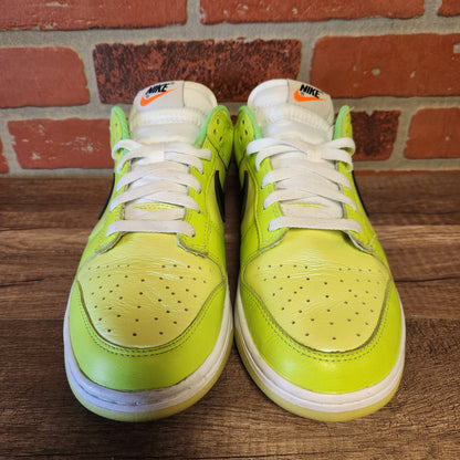 Nike Dunk Low Volt