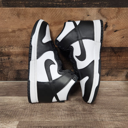 DS WMNS Nike Dunk High Black White