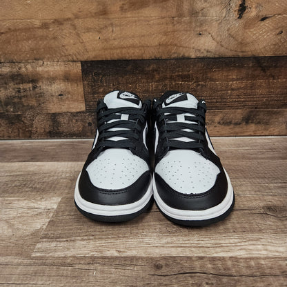 DS Nike Dunk Low Black White