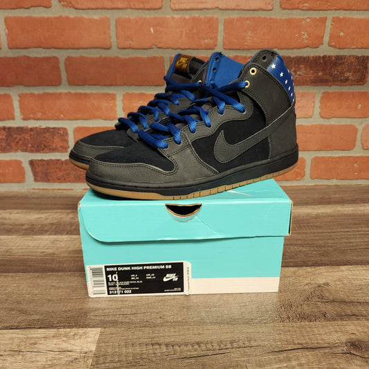 Nike Dunk High SB Stars