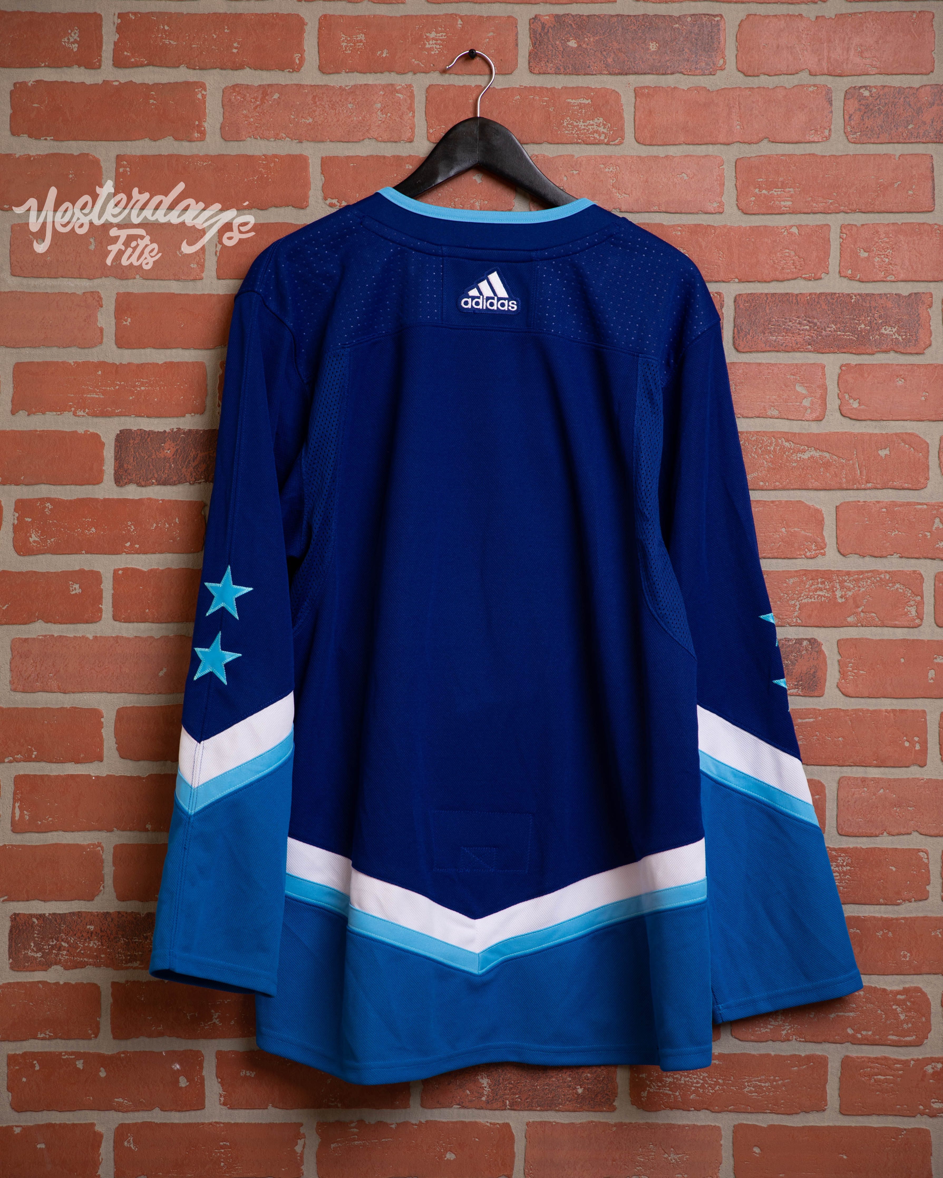 Adidas practice outlet hockey jersey